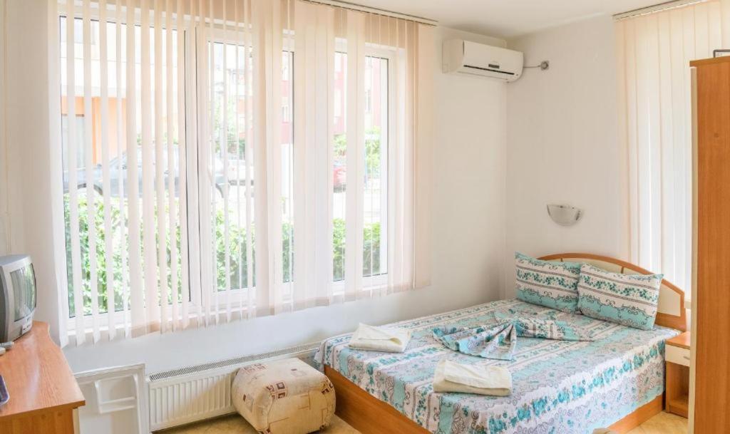 Guest House Eos Созополь Экстерьер фото